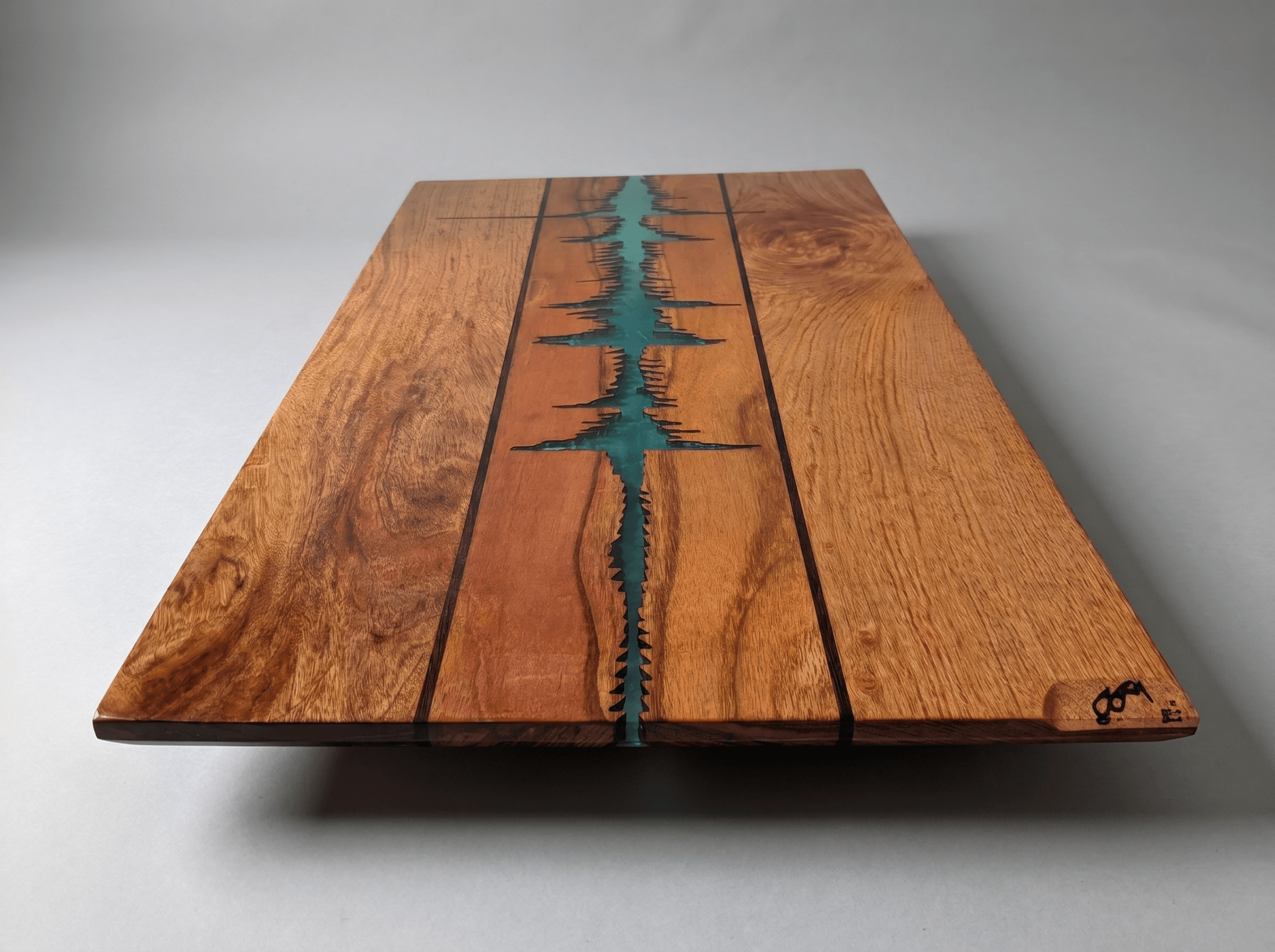 Resin and Walnut Table Experiments image 9